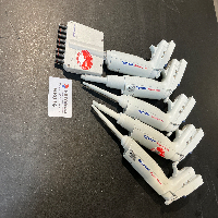 Eppendorf Research Pro Pipettes x5 image 0